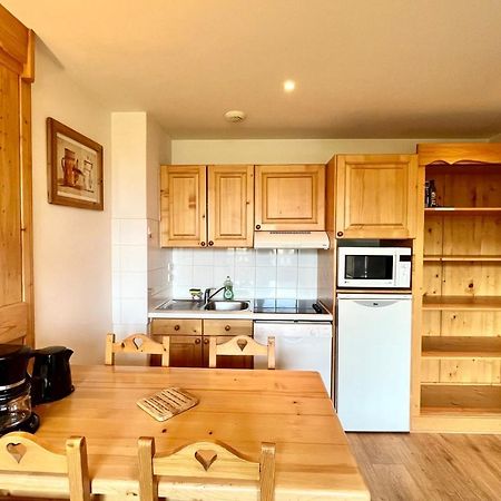 Cosy Chalet With Terrace Комбо Екстериор снимка